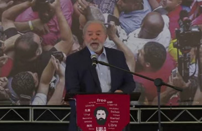 Ex-presidente Lula comenta decisão de Fachin de anular sentenças de Moro